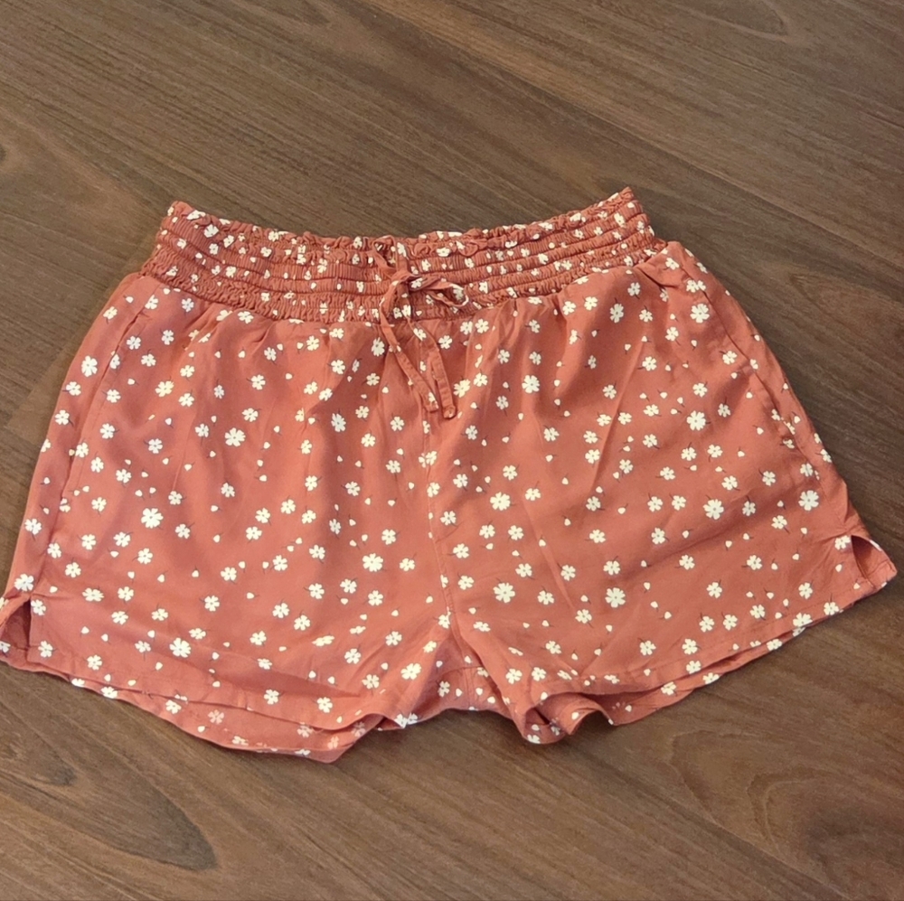 Juniors' SO® High Rise Smocked Shorts